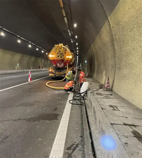 商水隧道排水渠清淤